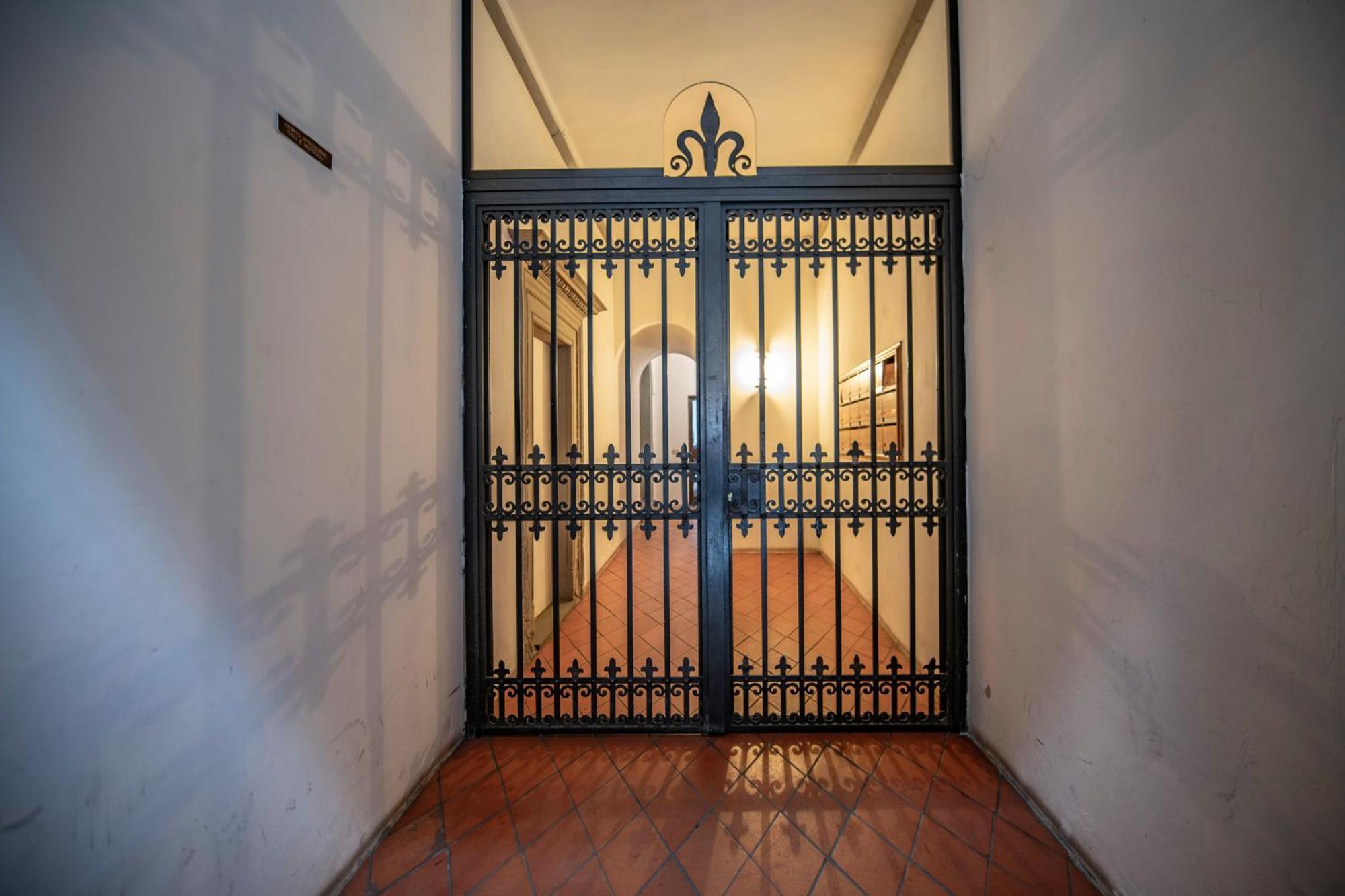 Mamo Florence - Borgo San Jacopo Apartment Εξωτερικό φωτογραφία